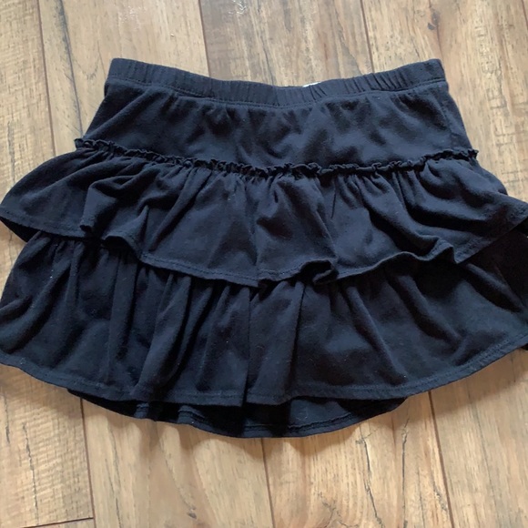 COPY - Black frilly skort med7-8 - Picture 2 of 8
